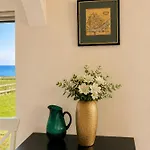Willa Freaghcastle House *