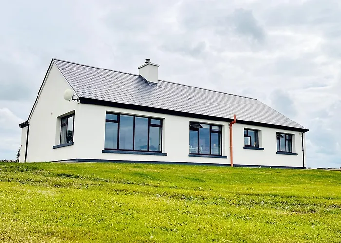 Villa Freaghcastle House Milltown Malbay